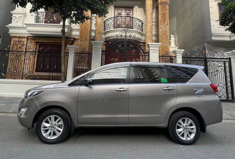 thuê xe Innova - hình 2 thuê xe Innova - hình 2